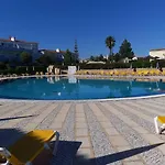 Lejlighed Oasis Park Al